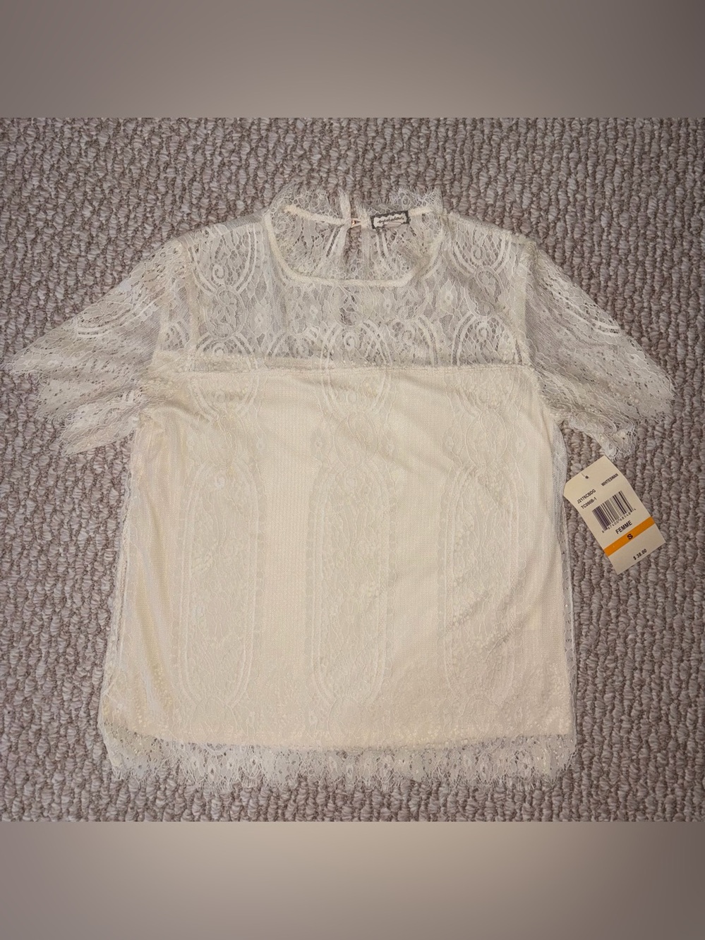 NWT Eyeshadow Cream Lace Short Sleeve Blouse